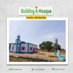 Building a small mosque in Burkina Faso